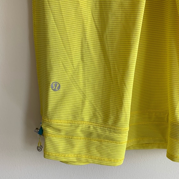 Lululemon yellow and white loose flowly tank top - Picture 5 of 5